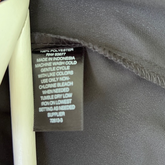 NWT Stunning Worthington Black Ladies Blouse Casual Formal Top - Picture 8 of 11